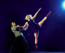 Marcella Centenero mit Alessio Damiani 2015 in "Fremd 4.0". Marcella Centenero mit Alessio Damiani 2015 in "Fremd 4.0".