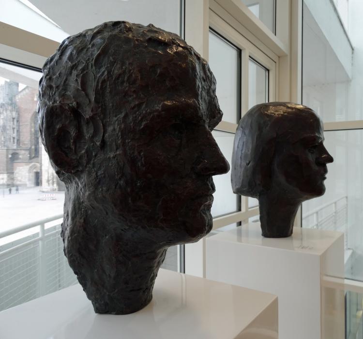Portraitbüsten aus Bronze von Hans und Sophie Scholl, geschaffen von Otl Aicher. Foto: SP/Stadthaus